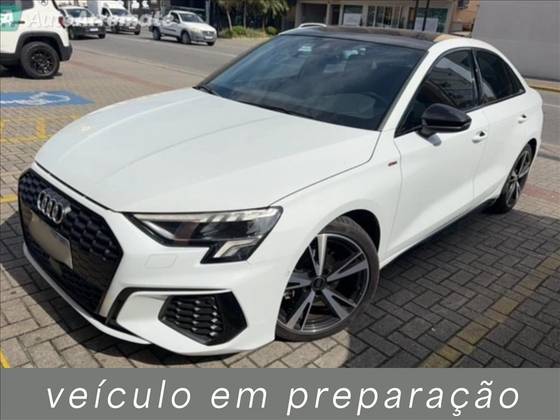 AUDI A3 2.0 40 TFSI MHEV SEDAN PERFORMANCE BLACK S-TRONIC